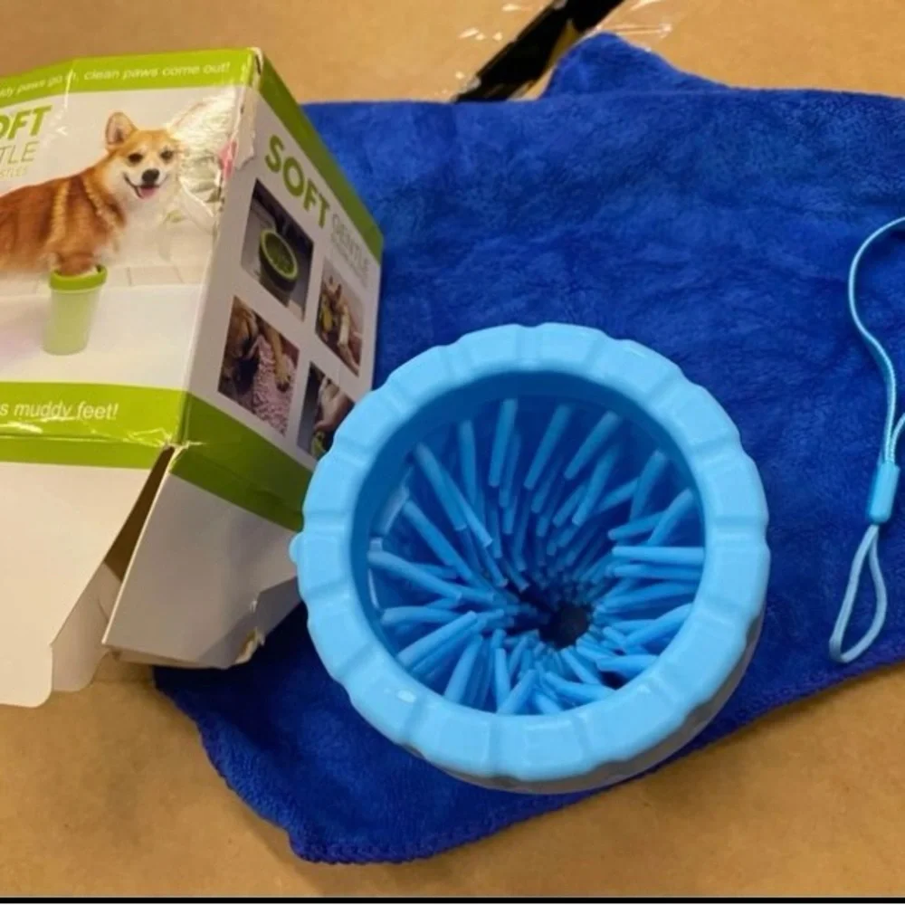 Paw cleaners